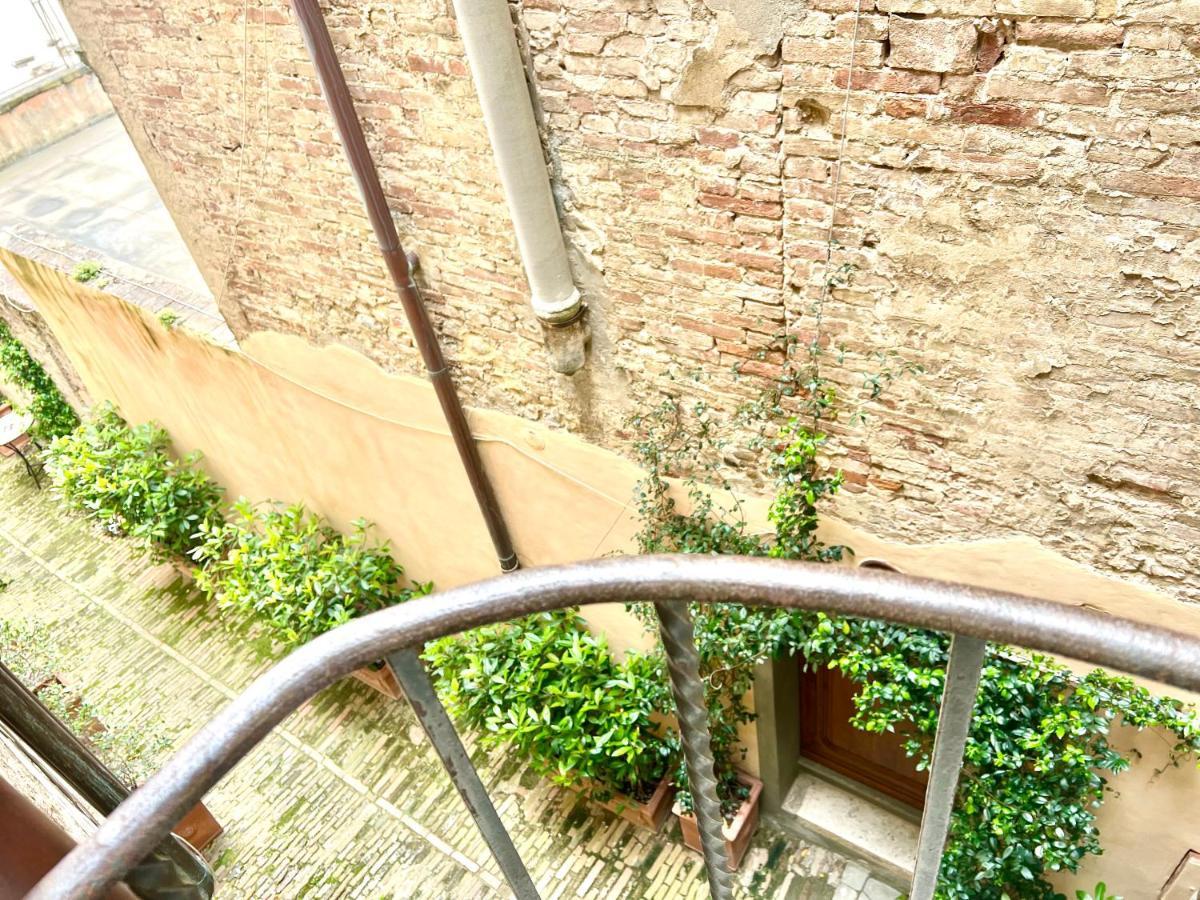 Gh Paradiso - Apartments Siena Exterior foto
